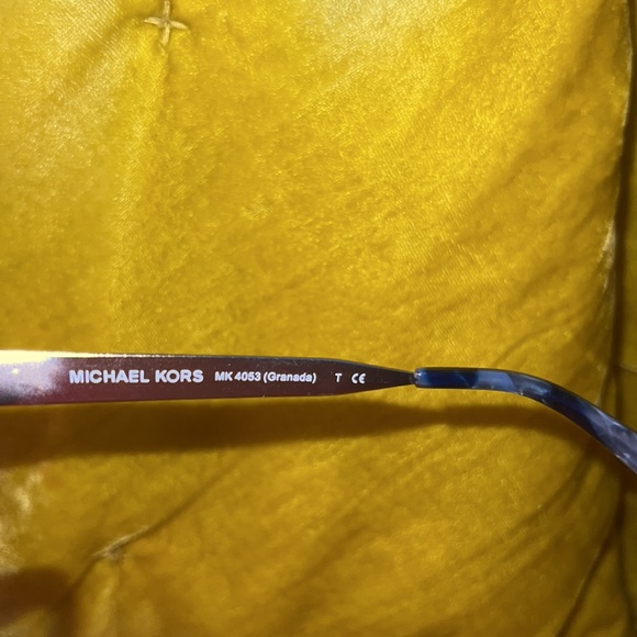 AUTHENTIC Michael Kors Glasses - Picture 4 of 5